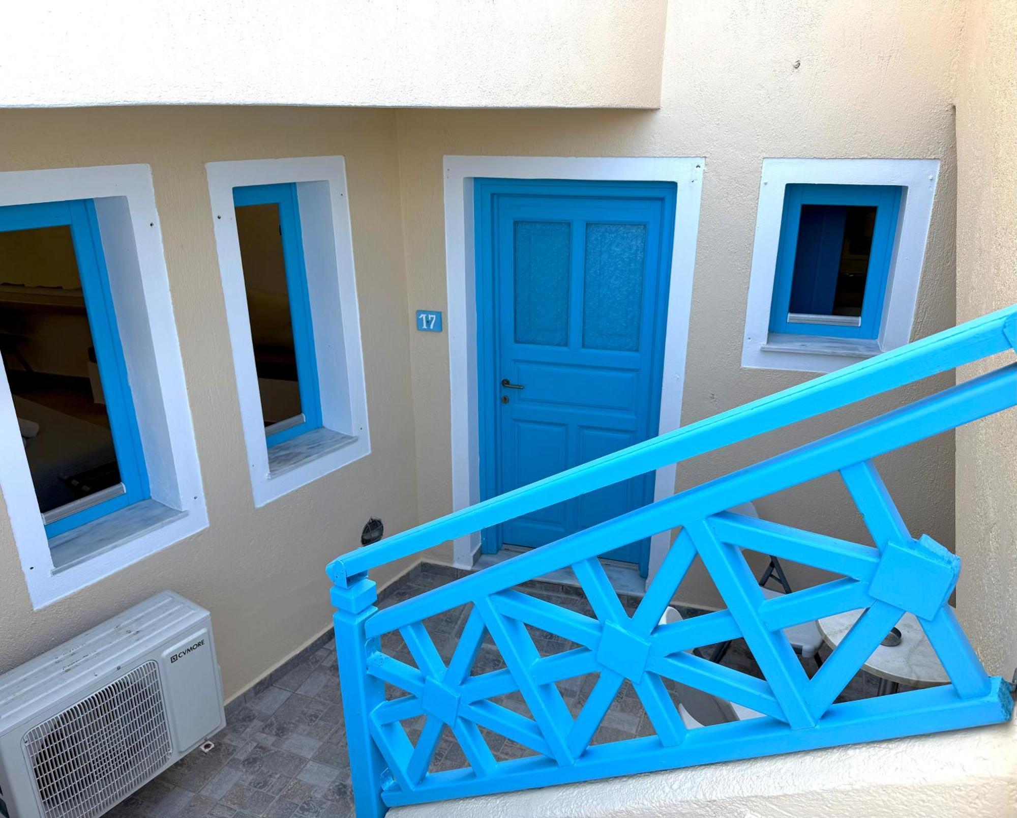 Perissa Bay Hotel Exterior photo